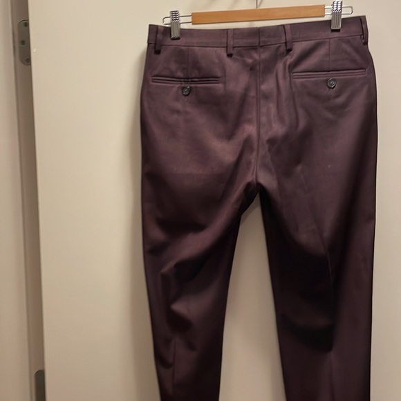 Suit - Picture 3 of 8